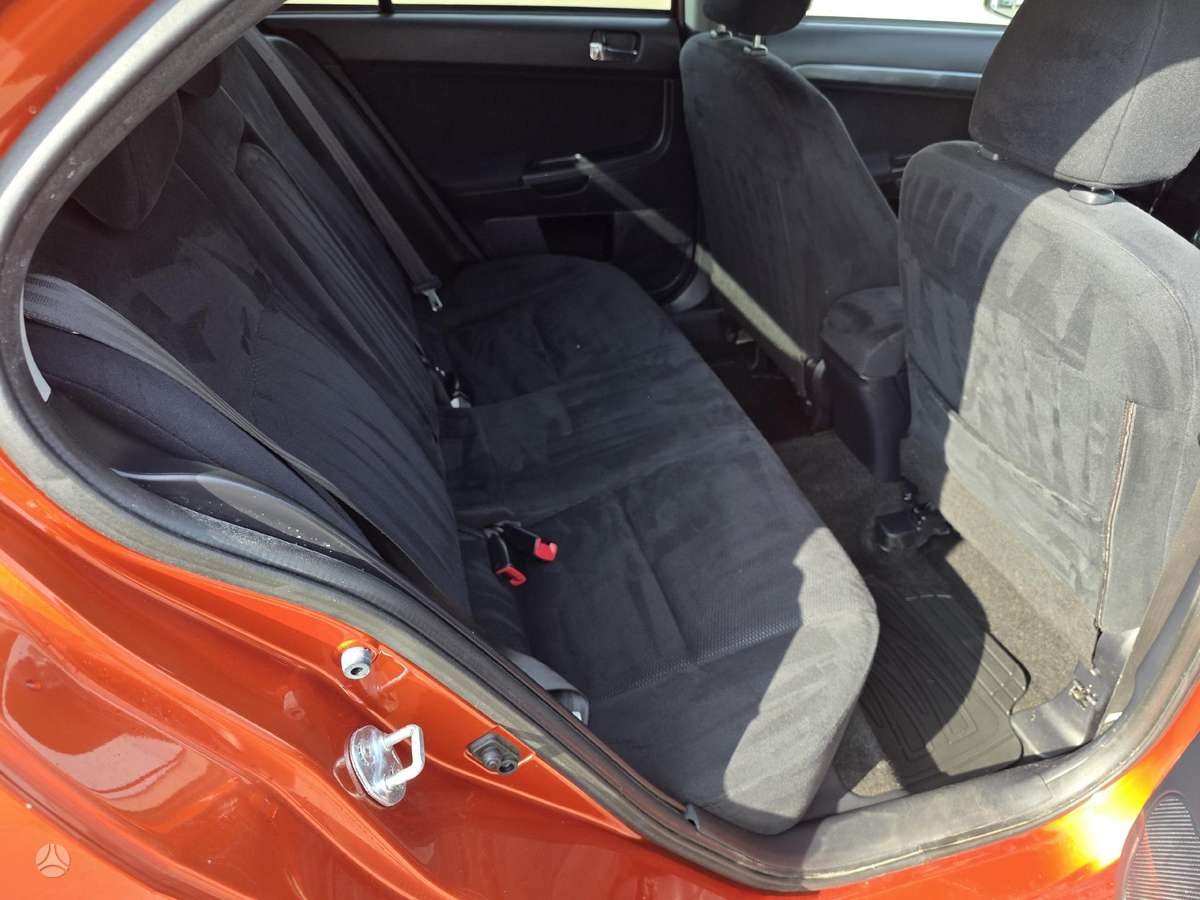 Mitsubishi Lancer, 2.0 l., hatchback