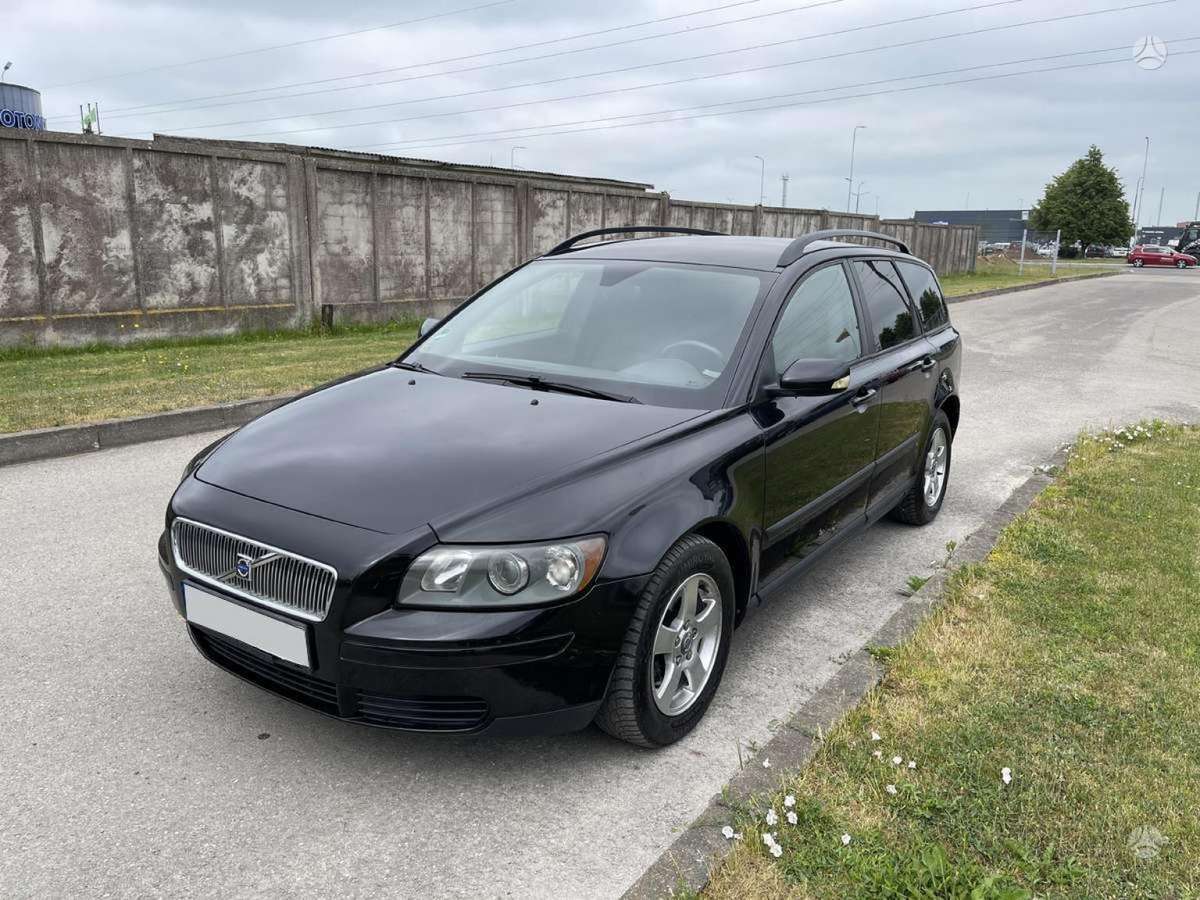 Volvo V50 - 3