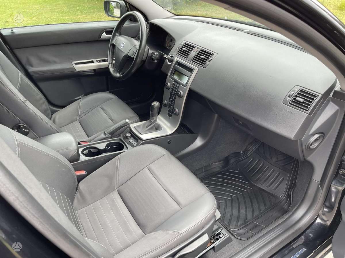 Volvo V50 - 9