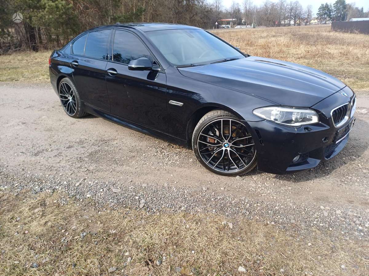 BMW 550, 4.4 l., Седан