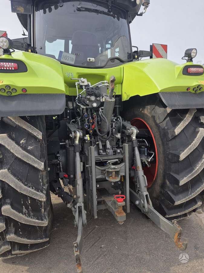 Claas Axion 930, tractors