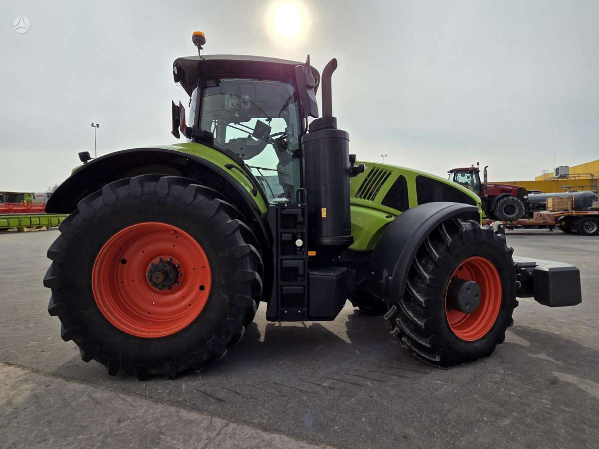 Claas Axion 930, тракторы