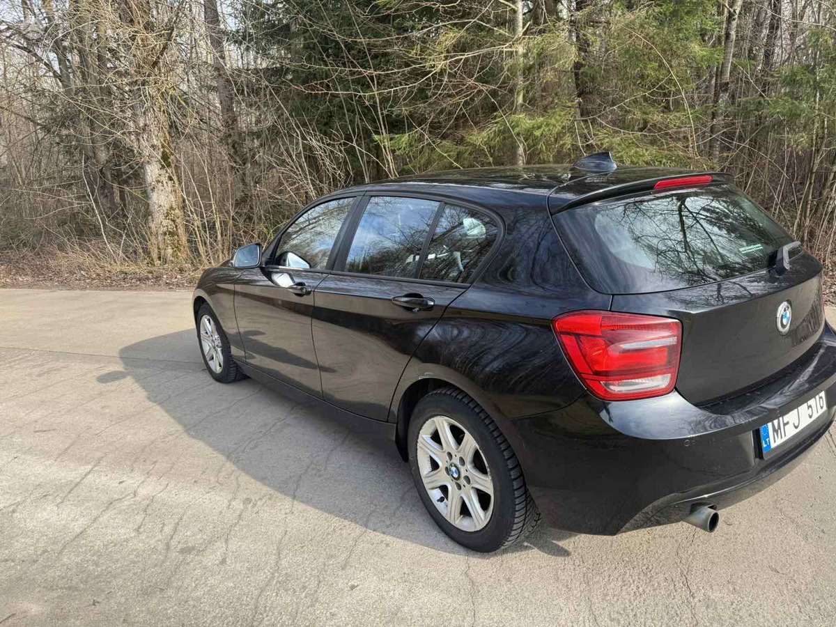 BMW 116, 2.0 l., Хэтчбек