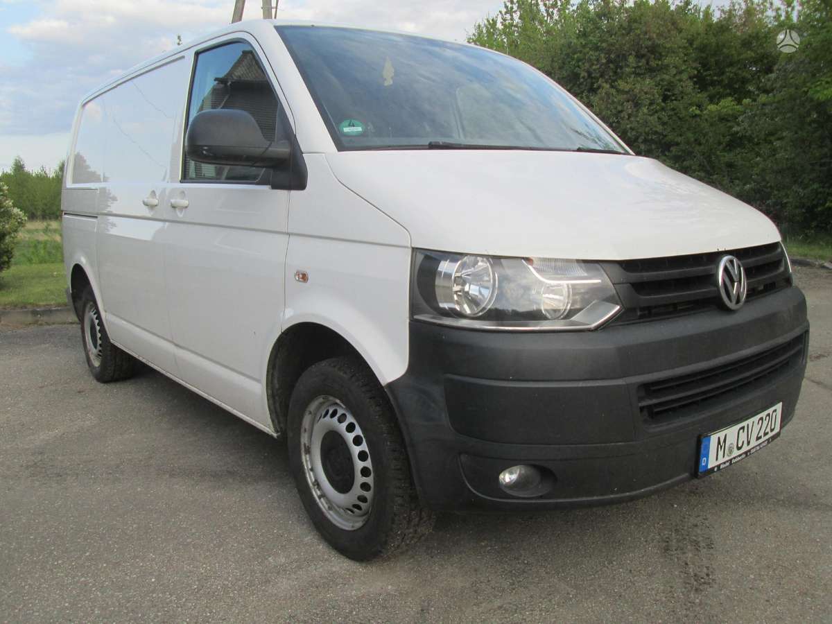 Volkswagen Transporter - 1