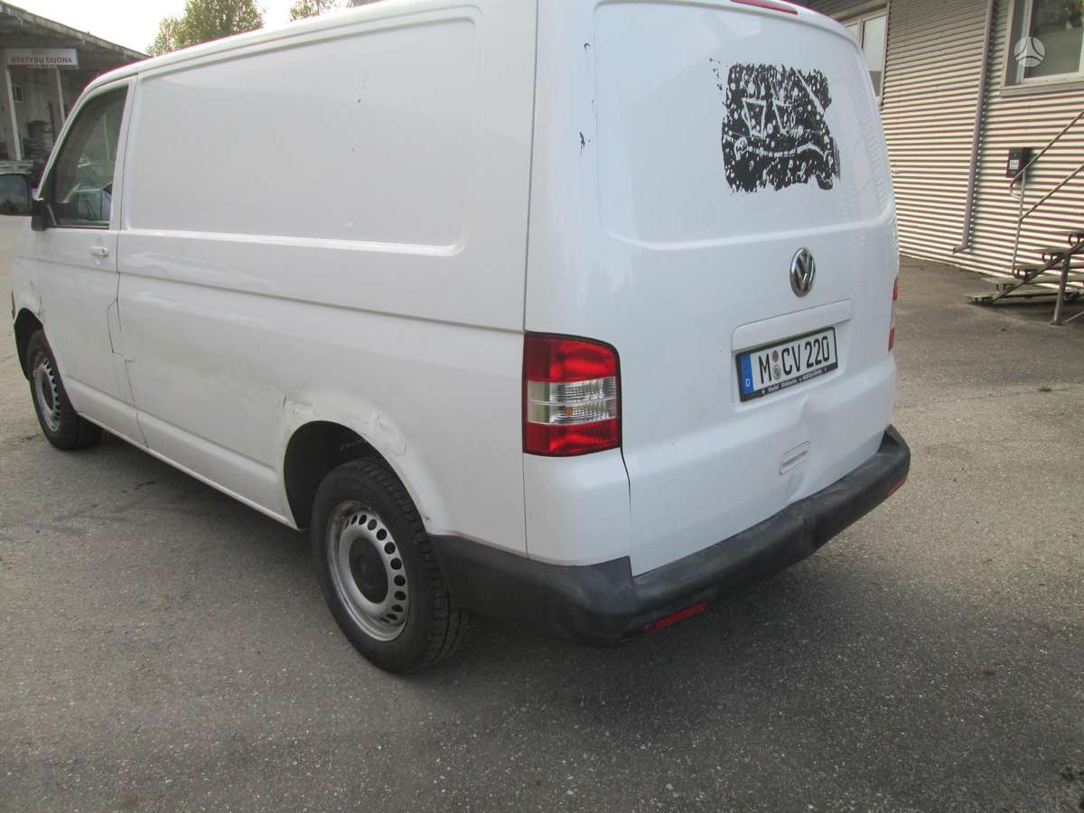 Volkswagen Transporter - 4