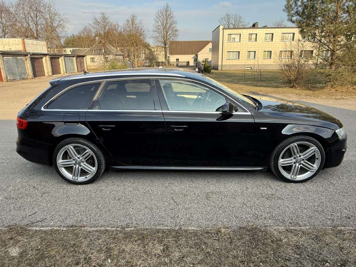 Audi A4, 3.0 l., universalas