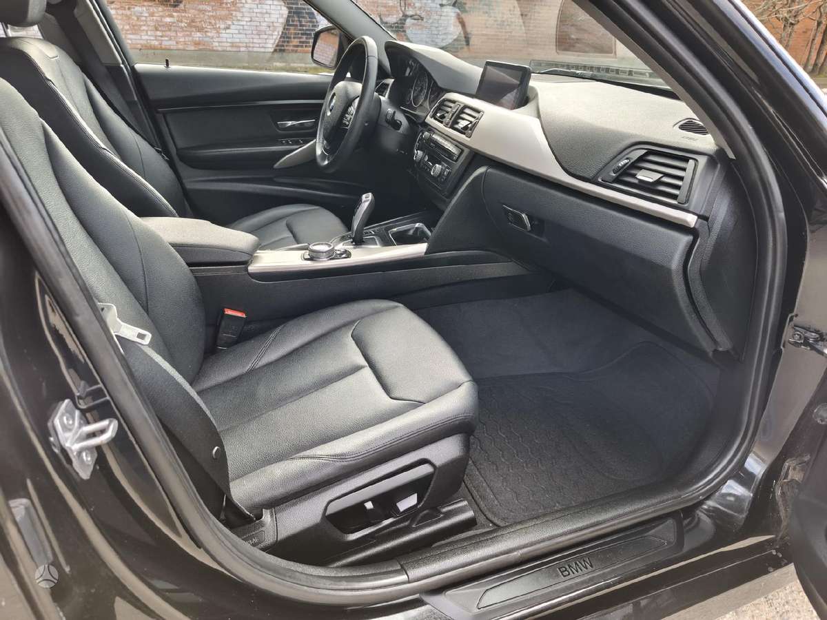 BMW 320, 2.0 l., Седан