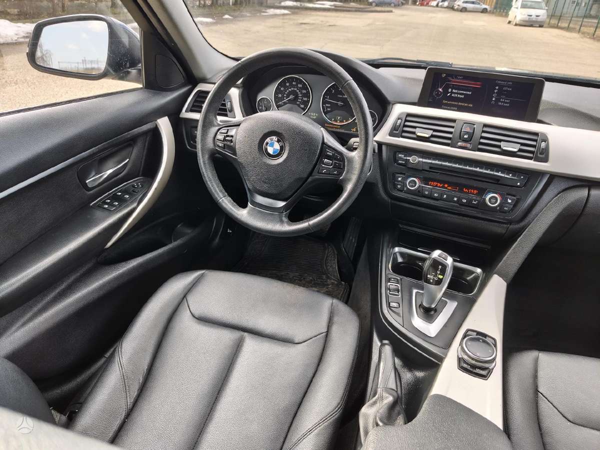 BMW 320, 2.0 l., Седан
