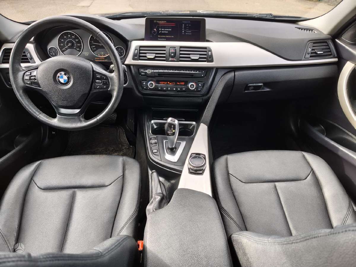 BMW 320, 2.0 l., Седан