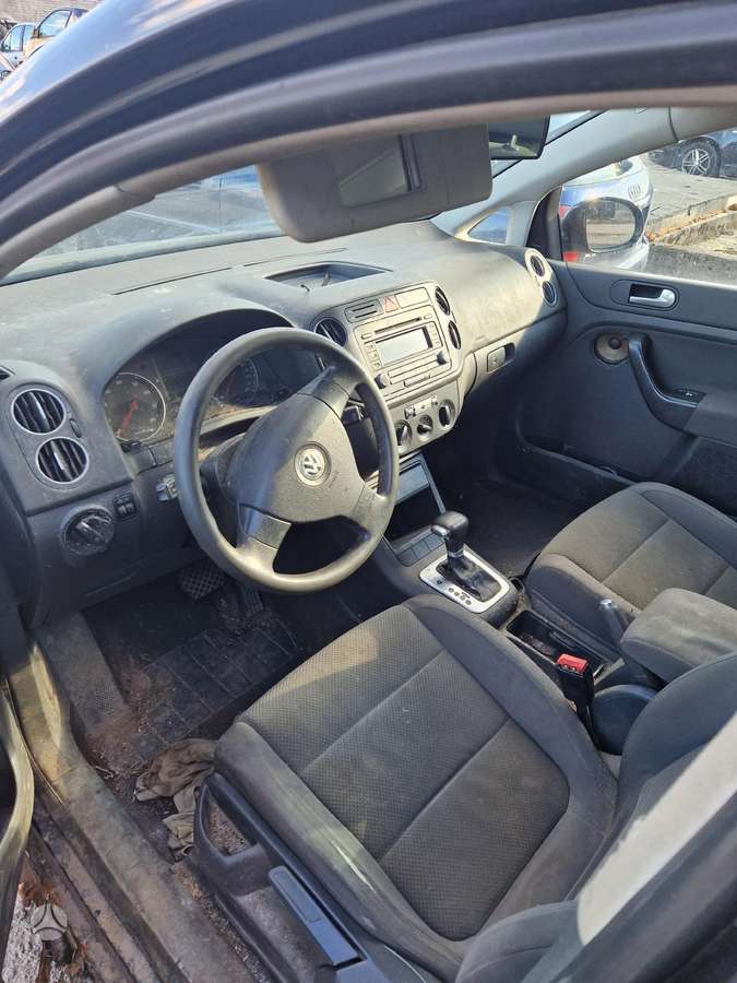 Volkswagen Golf Plus Dalimis