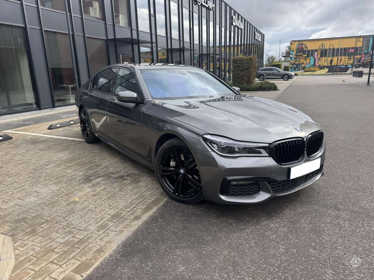 BMW 740, 3.0 l., Седан