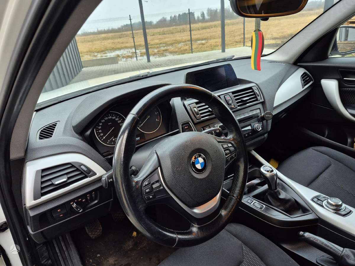 BMW 116, 2.0 l., Хэтчбек