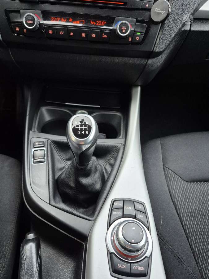 BMW 116, 2.0 l., hatchback