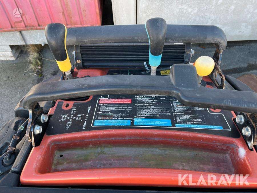 Ditch Witch Zahn R300, mini loaders