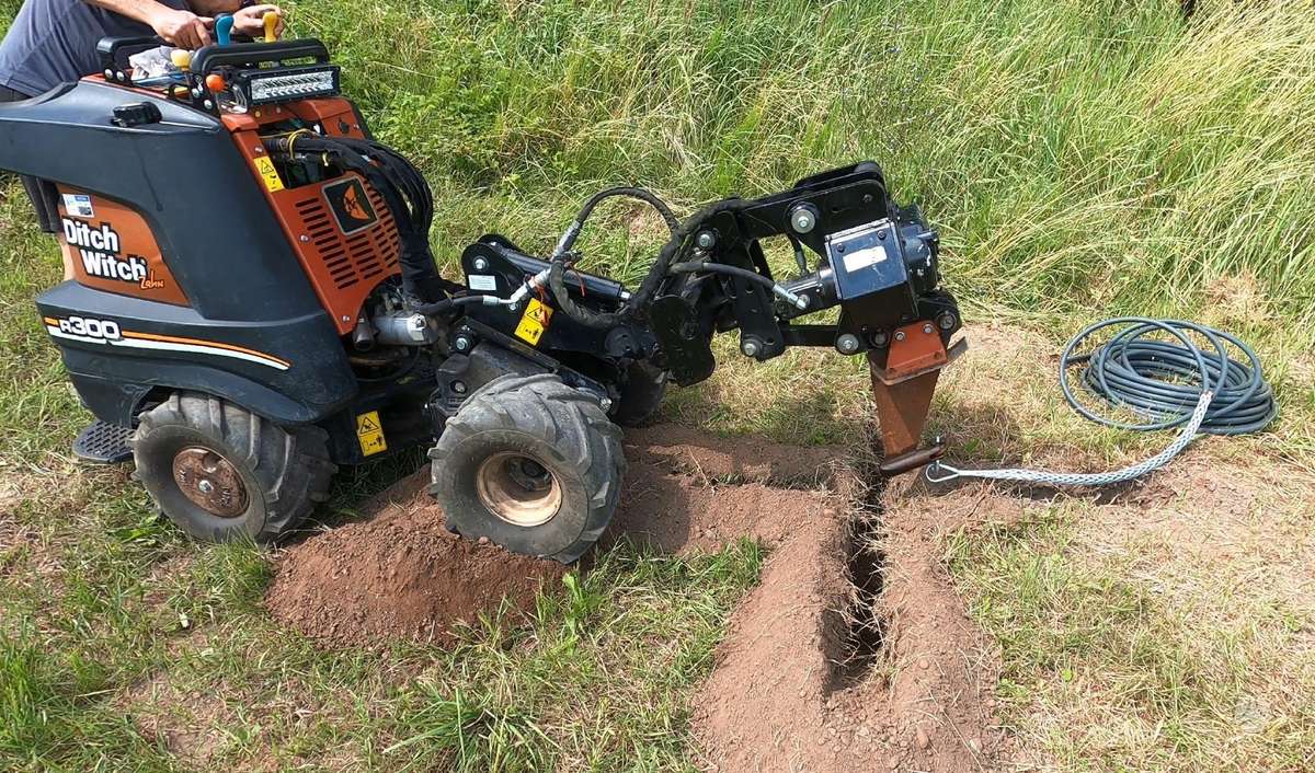 Ditch Witch Zahn R300, mini krautuvai