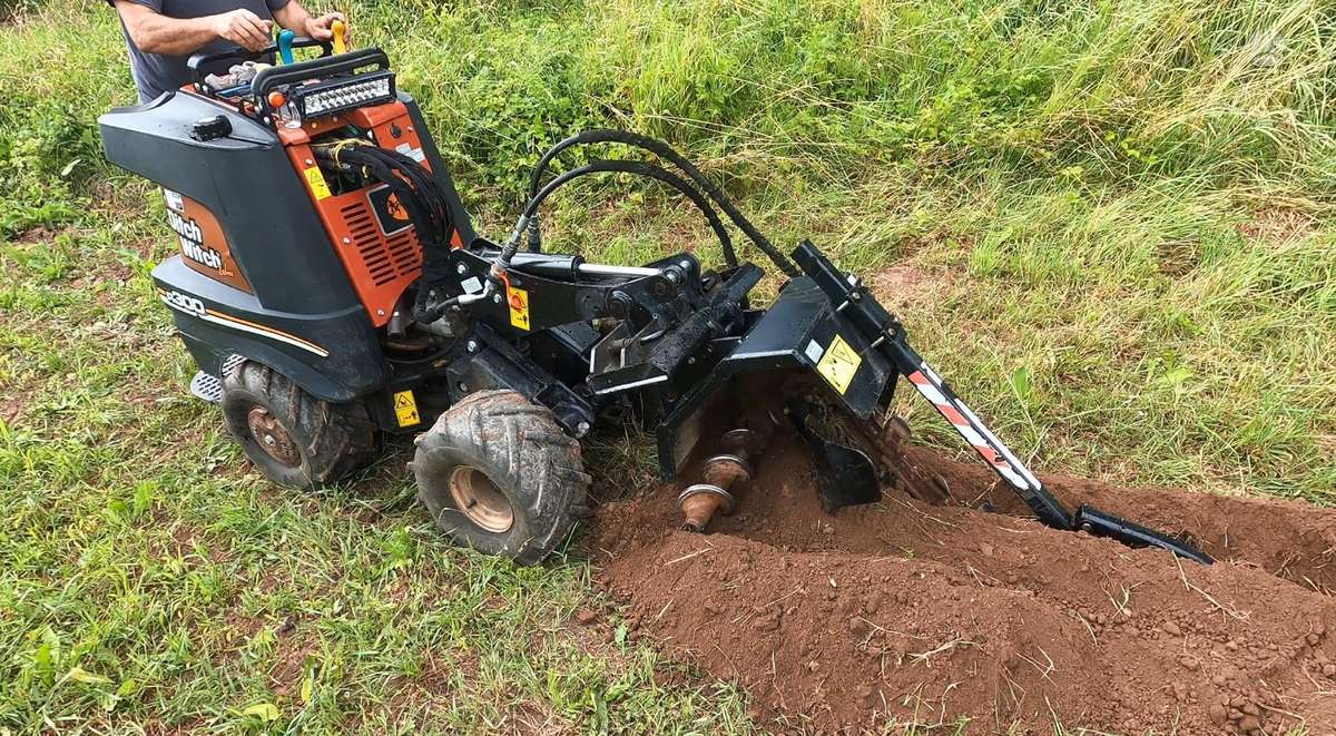 Ditch Witch Zahn R300, mini krautuvai