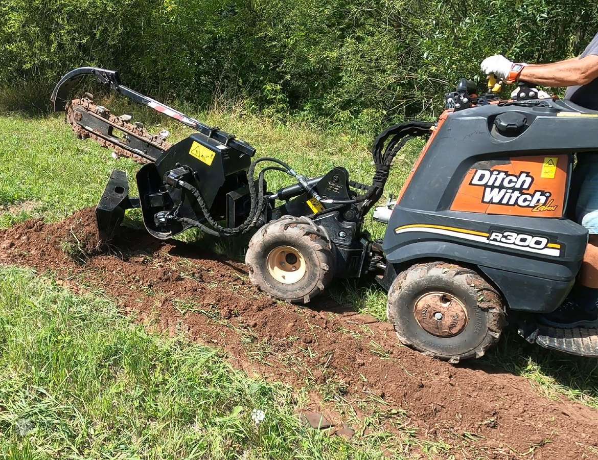 Ditch Witch Zahn R300, мини-погрузчики