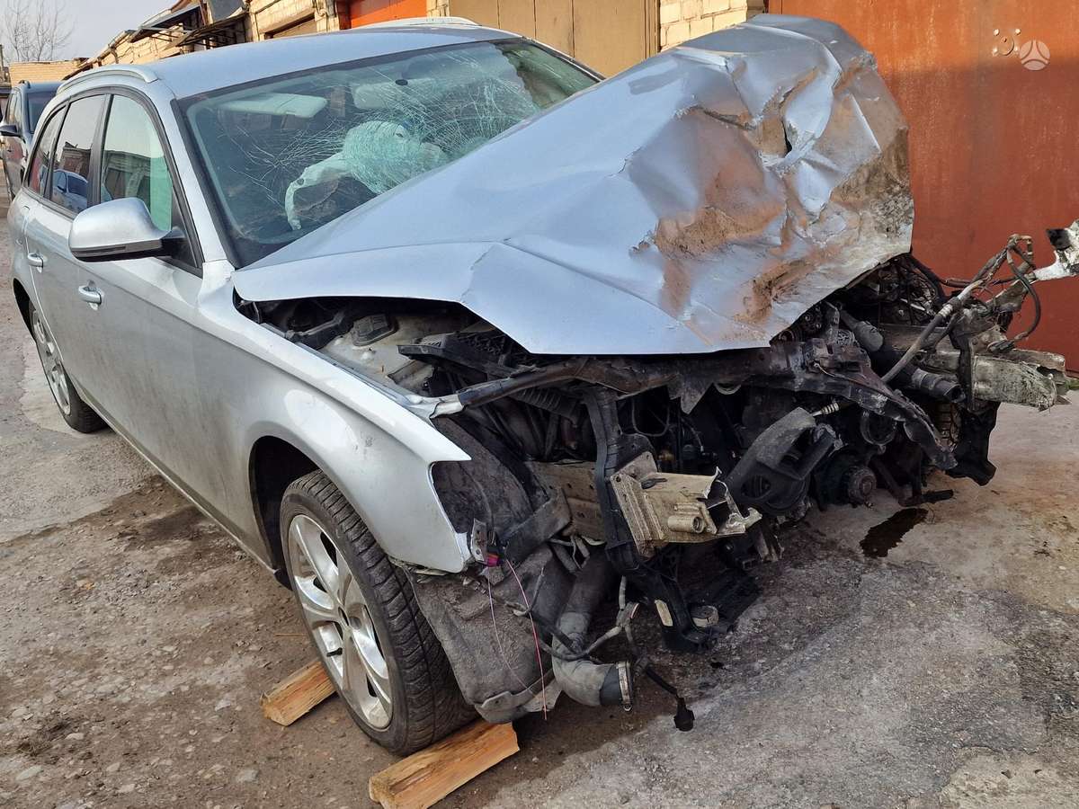 Audi A4 Spalvos kodas lx7w