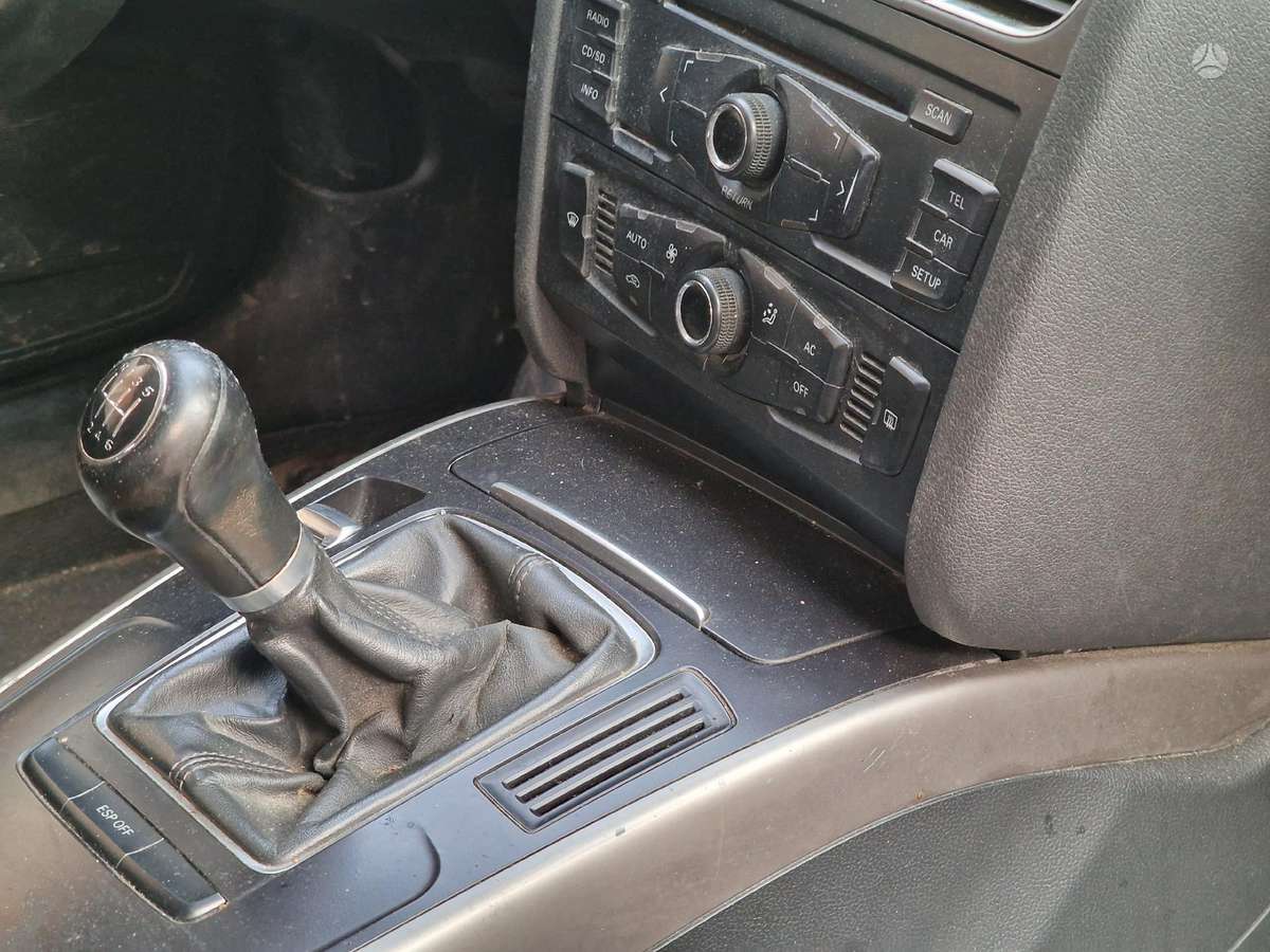 Audi A4 Spalvos kodas lx7w