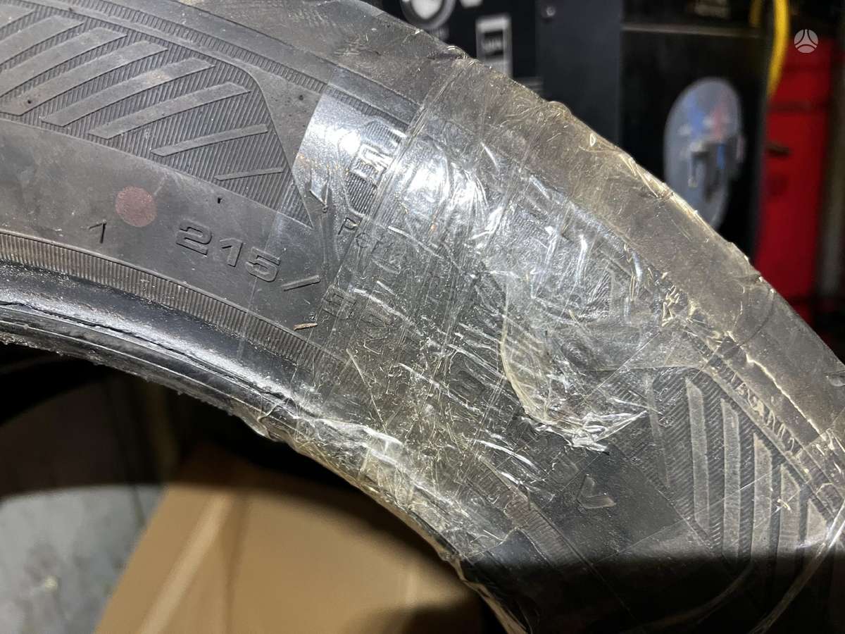 Goodyear, vasarinės 215/55 R18