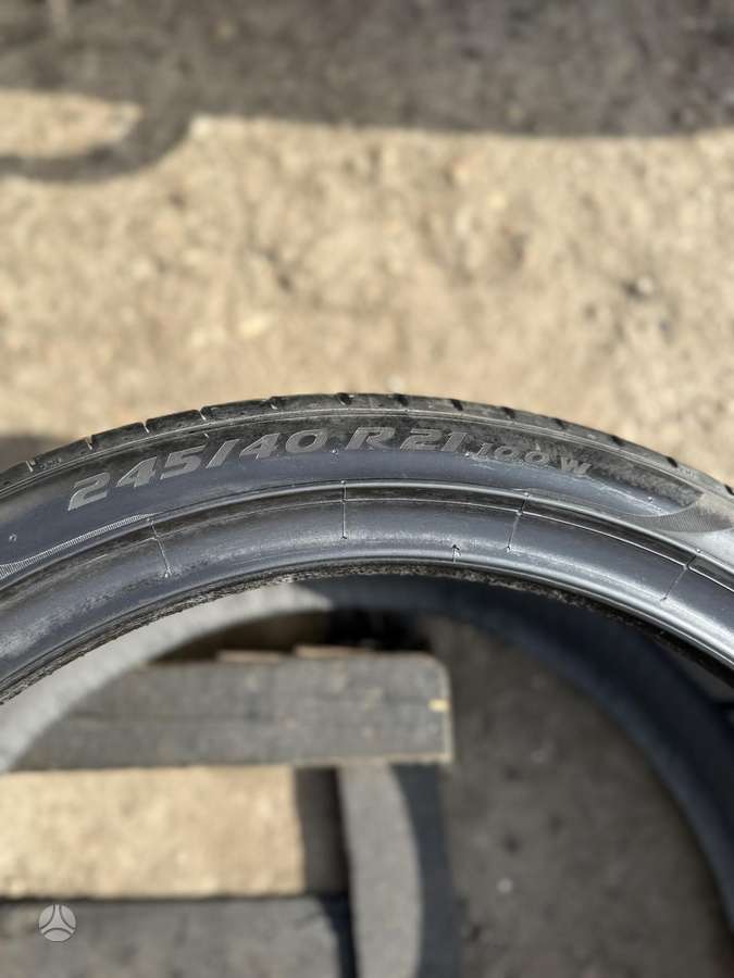 Pirelli P ZERO, summer 245/40 R21