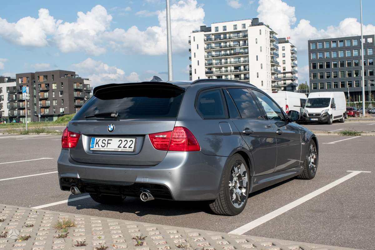 BMW 325, 3.0 l., Универсал