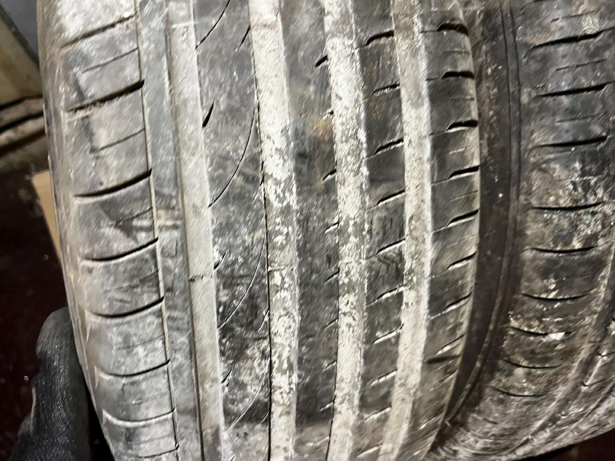 -Kita- Vittos, summer 225/55 R17