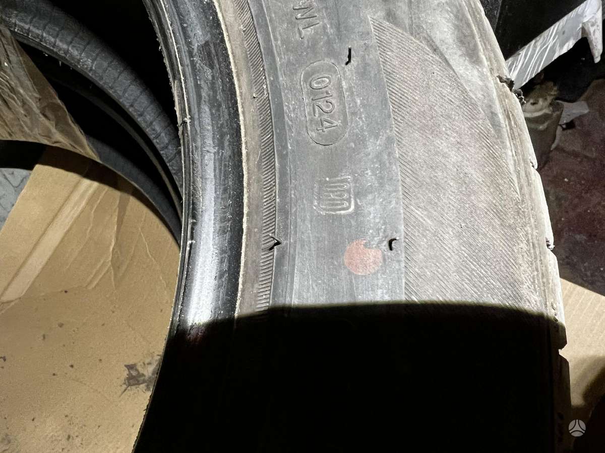 -Kita- Vittos, summer 225/55 R17