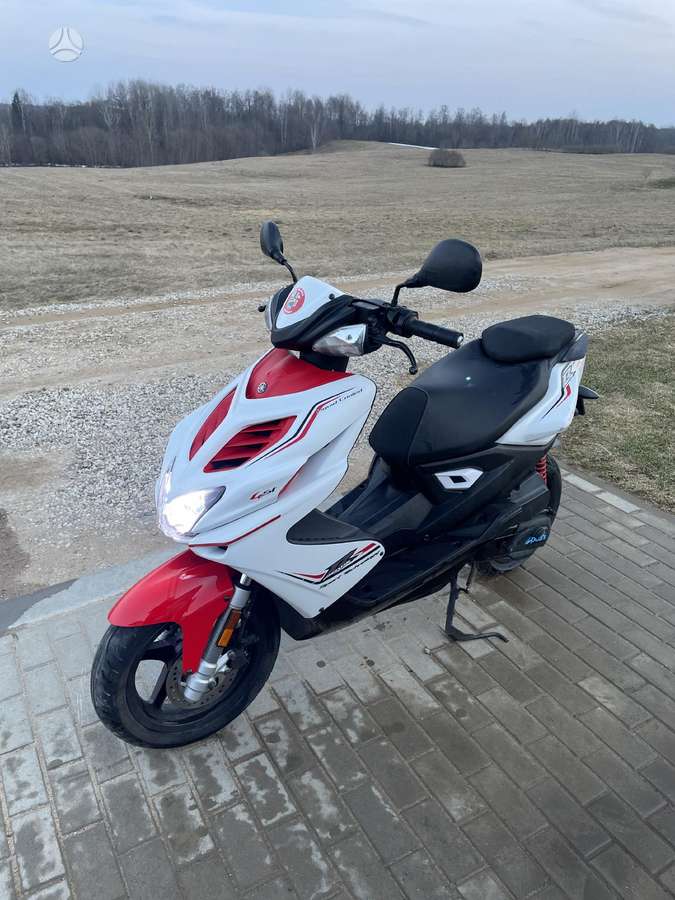 Yamaha Aerox 49cc, scooters / mopeds