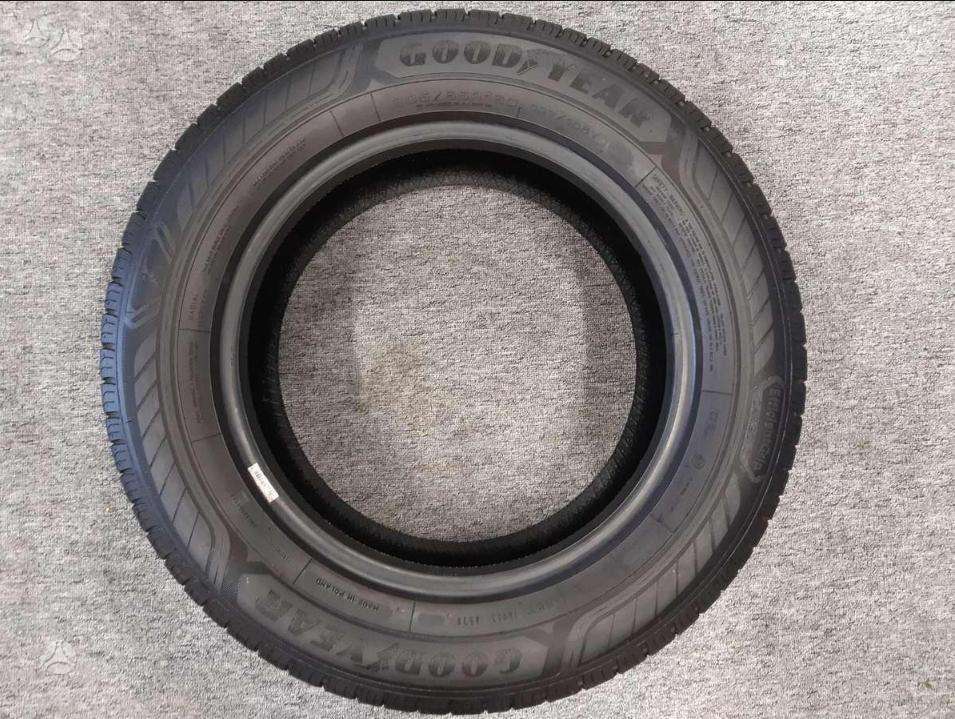 Goodyear 2024m 98% EfficientGrip su C., летние 205/65 R16
