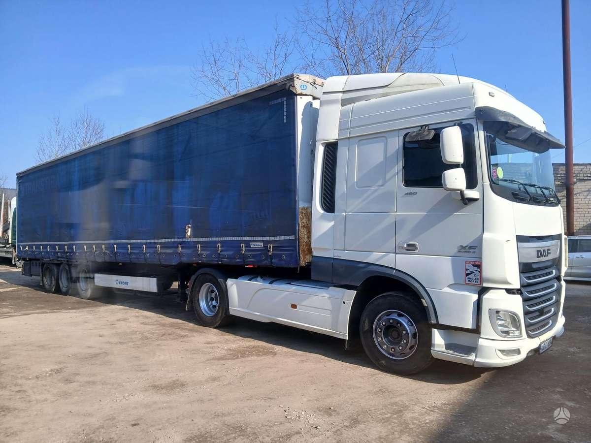 Krone CD, curtainsider with dropside