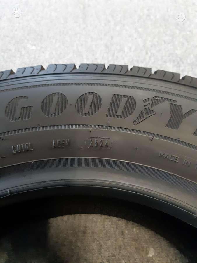 Goodyear 2025m 95% EfficientGrip C*, летние 215/65 R16
