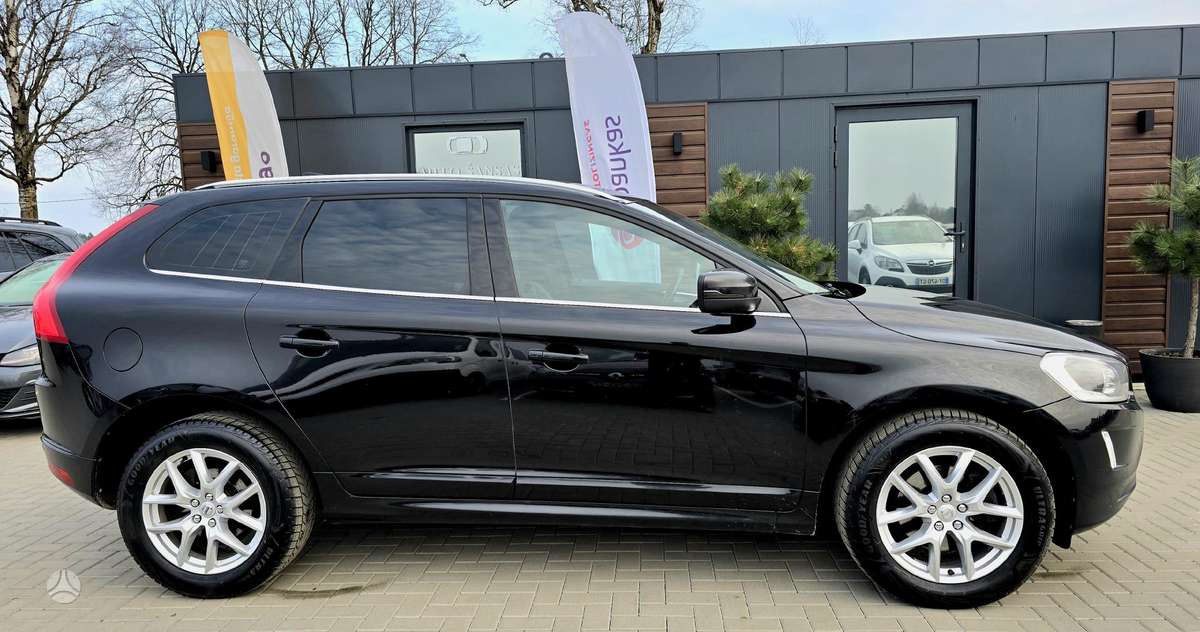 Volvo XC60, 2.0 l., off-road / crossover
