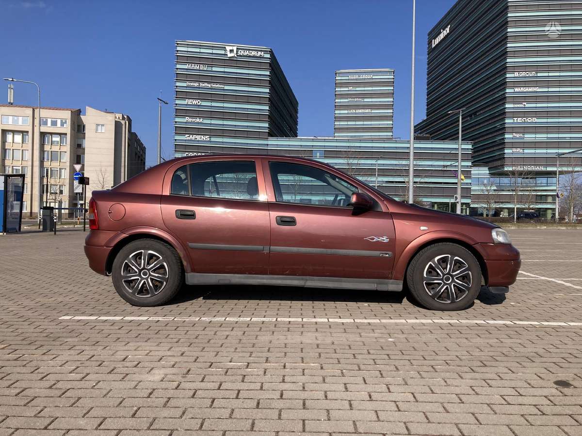 Opel Astra, 1.4 l., hatchback