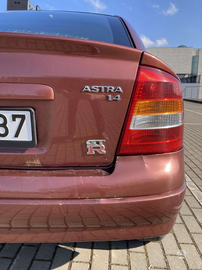 Opel Astra, 1.4 l., hatchback