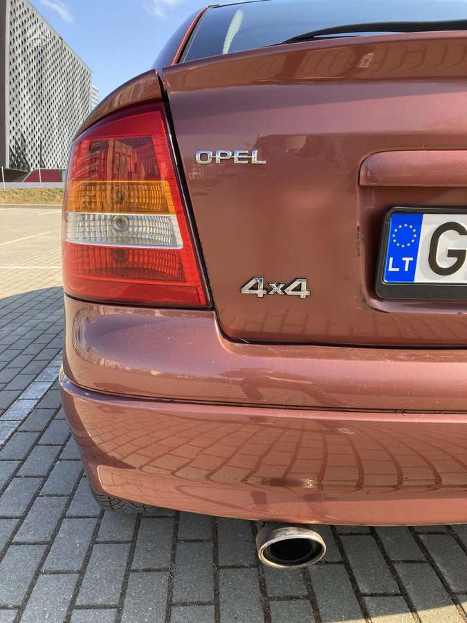 Opel Astra, 1.4 l., hatchback