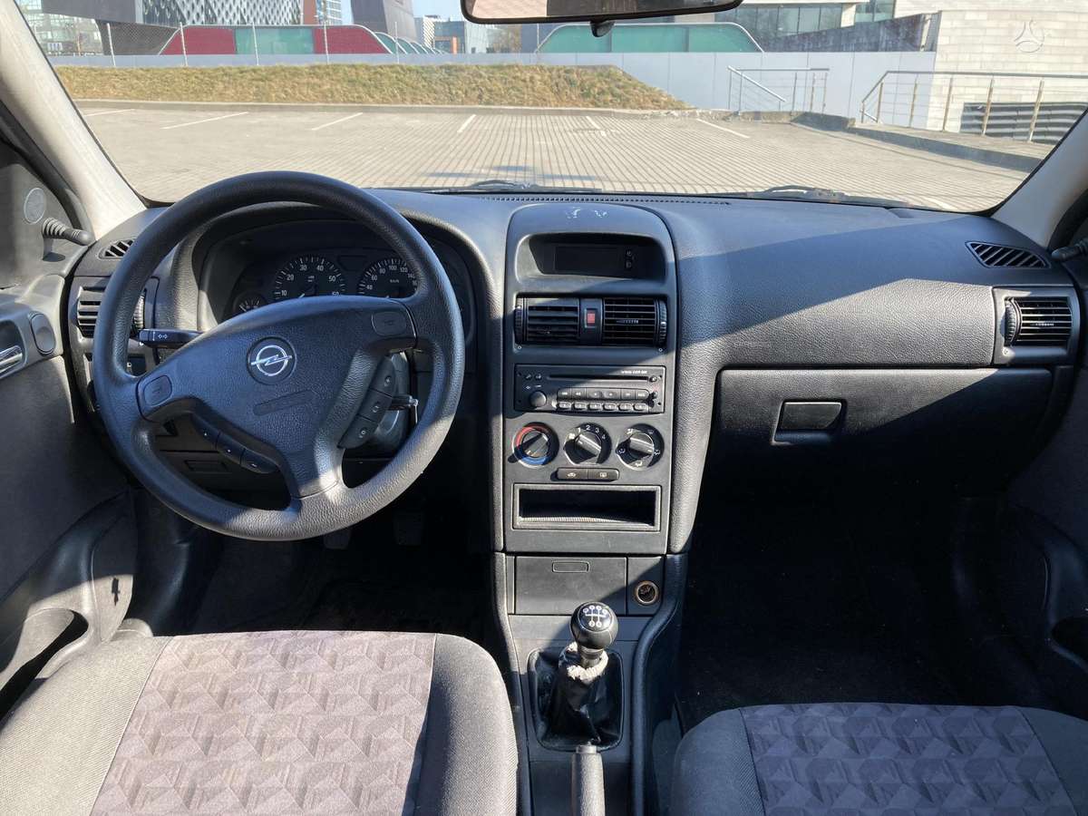 Opel Astra, 1.4 l., hatchback