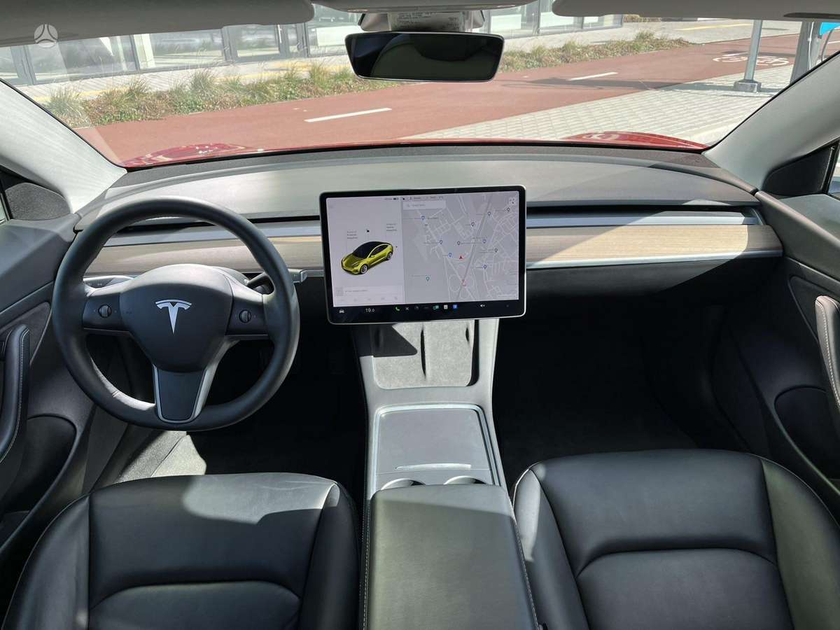 Tesla Model 3, 60 кВт·ч, Седан