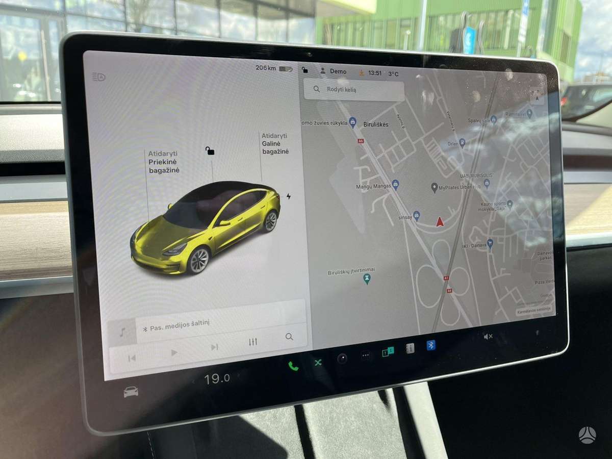 Tesla Model 3, 60 кВт·ч, Седан