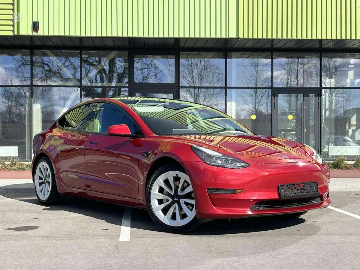Tesla Model 3, 60 кВт·ч, Седан