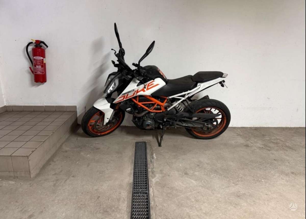 KTM Duke, street / klasikiniai