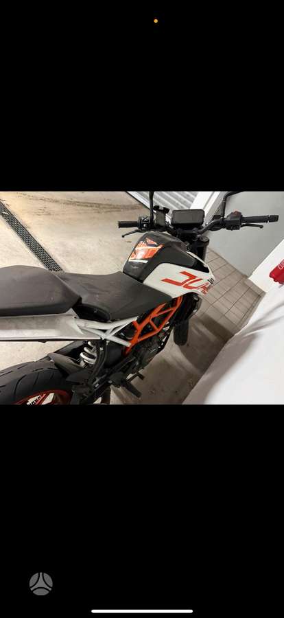 KTM Duke, street / klasikiniai