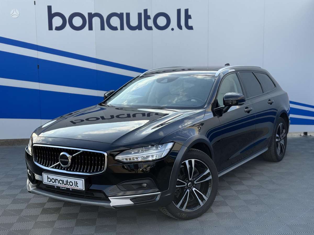 Volvo V90 Cross Country - 1