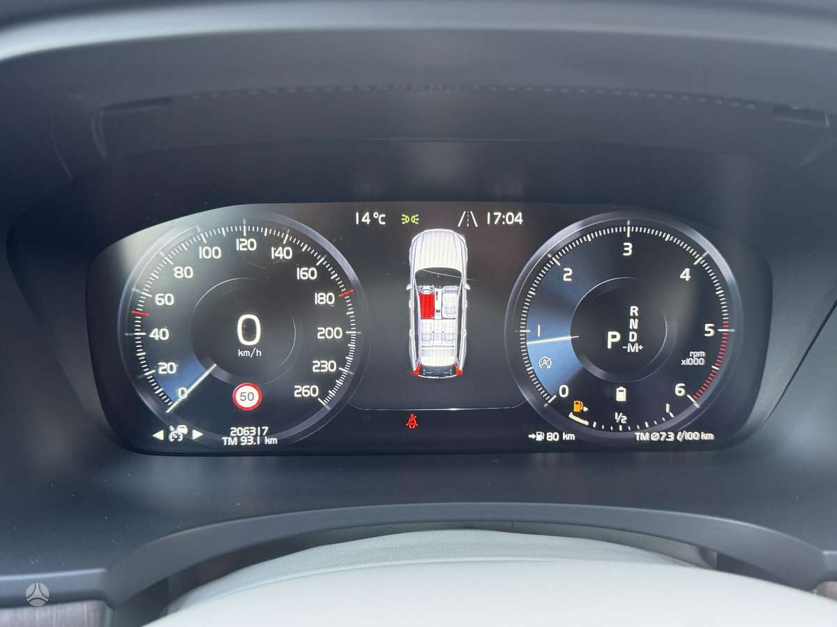 Volvo V90 Cross Country - 10
