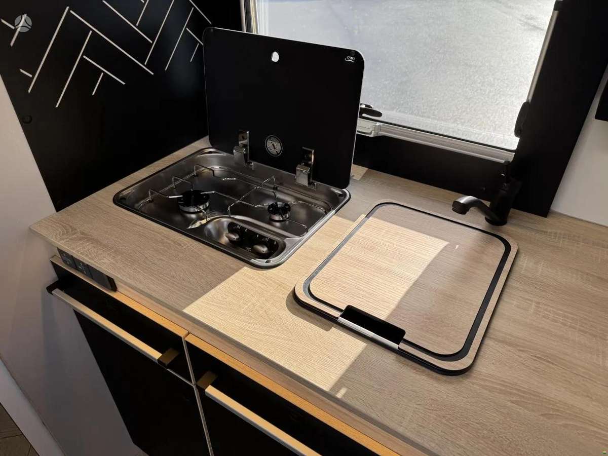 Challenger 260 Graphite Edition A/T, campers