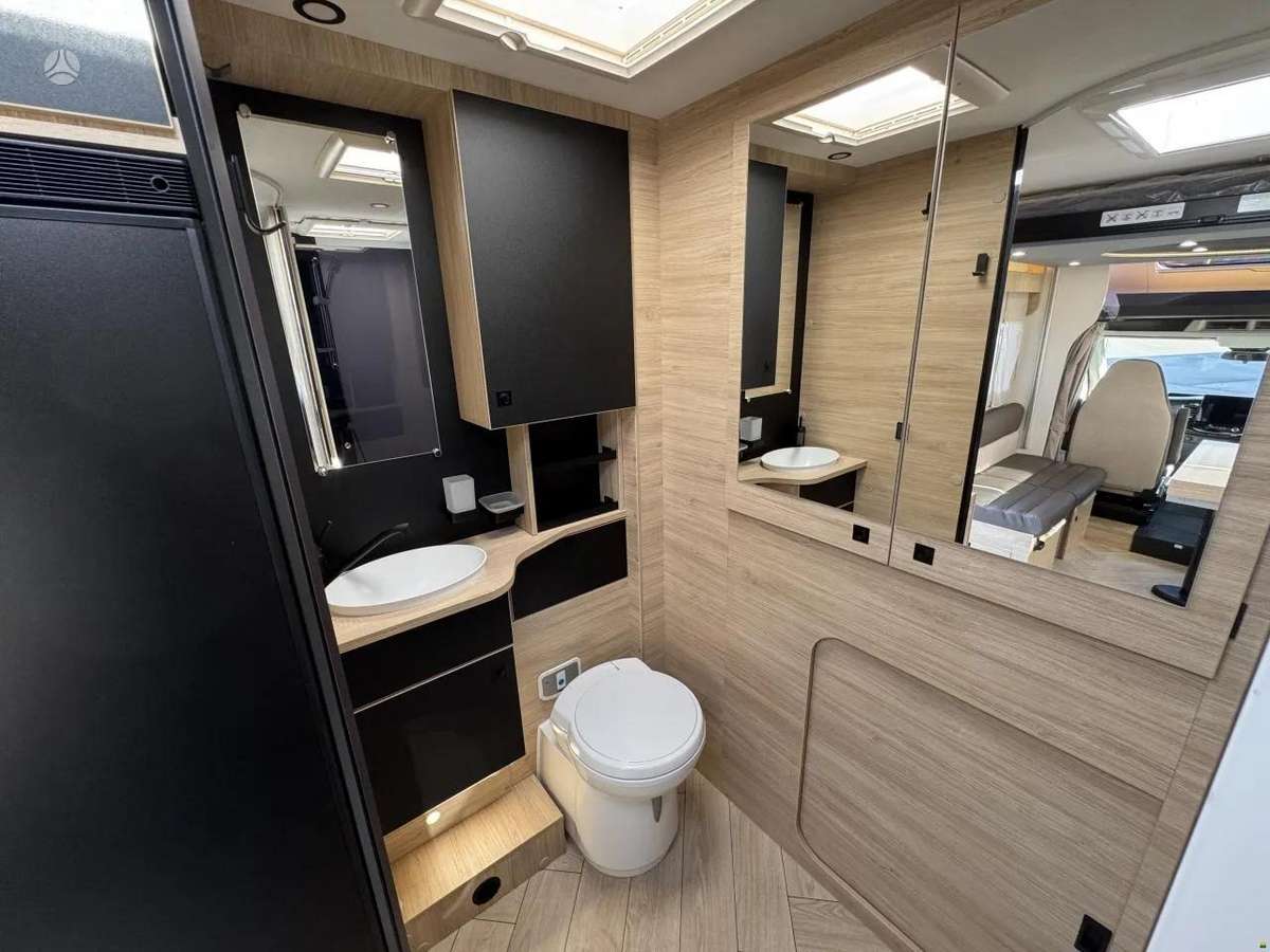 Challenger 260 Graphite Edition A/T, campers