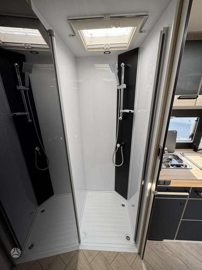Challenger 260 Graphite Edition A/T, campers