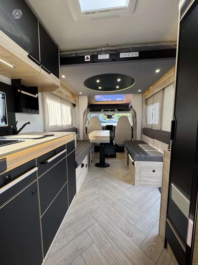 Challenger 260 Graphite Edition A/T, campers