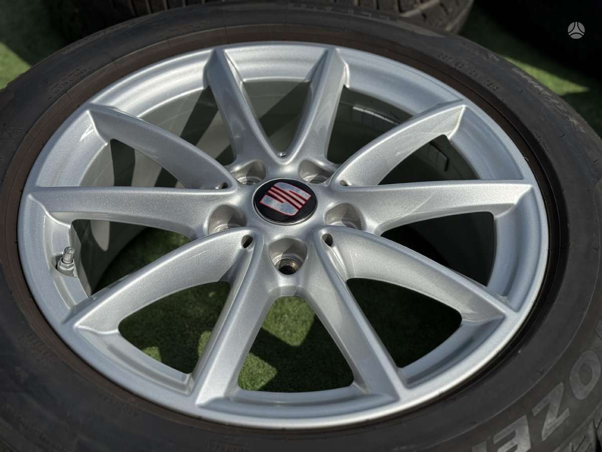 Seat LEON - 7,5J, ET52, light alloy, R17