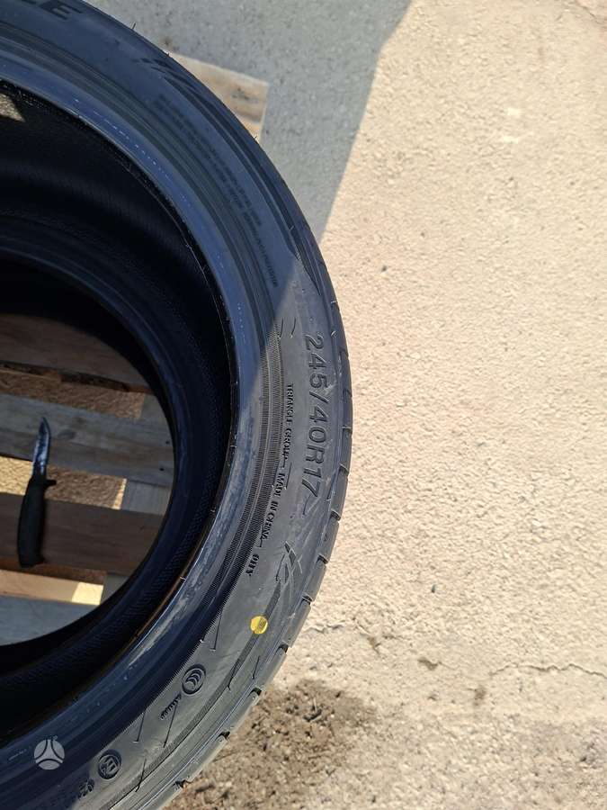 Triangle, vasaras 245/40 R17